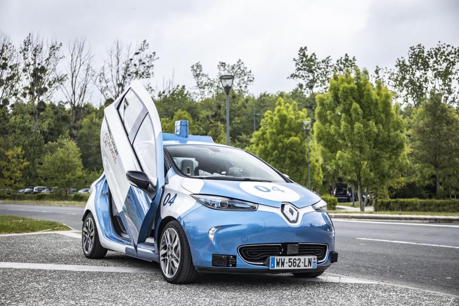  Renault ZOE Cab 2019 года  (фото 4 из 10)